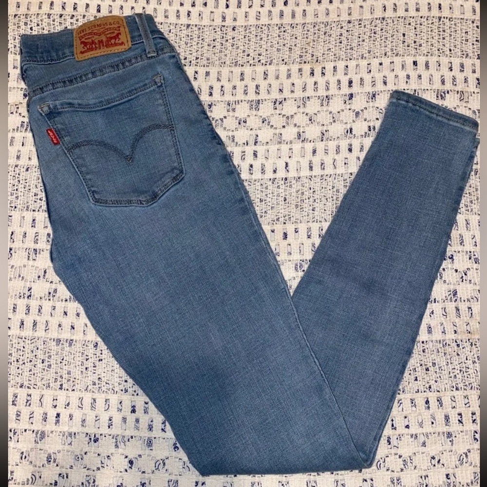 Levi’s 710 super skinny jeans size 26